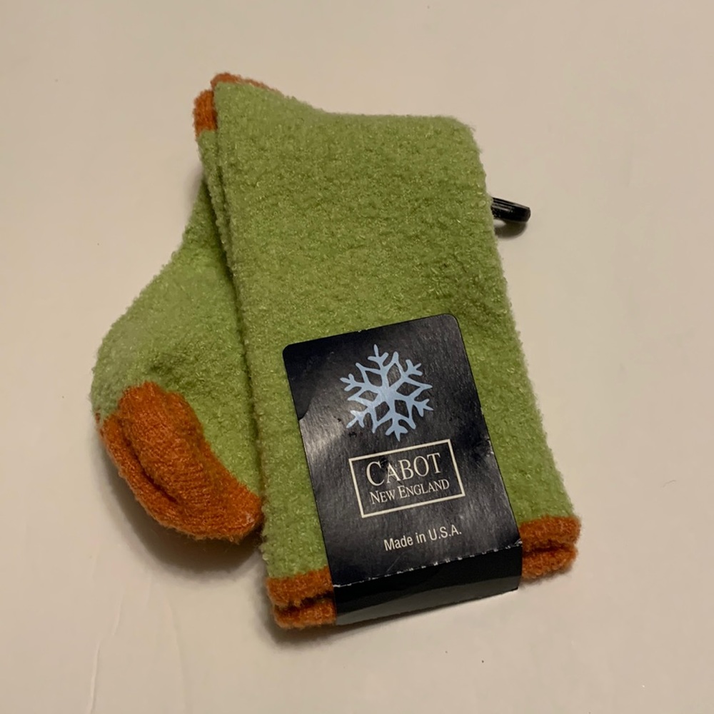 NWT CABOT NEW ENGLAND SOCKS SIZE 9-11 MADE IN USA